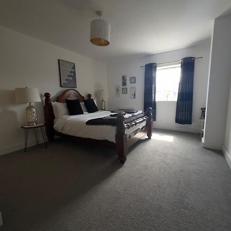 2 Bedroom Near Ocean Village Marina Port Apartment Southampton Exterior foto