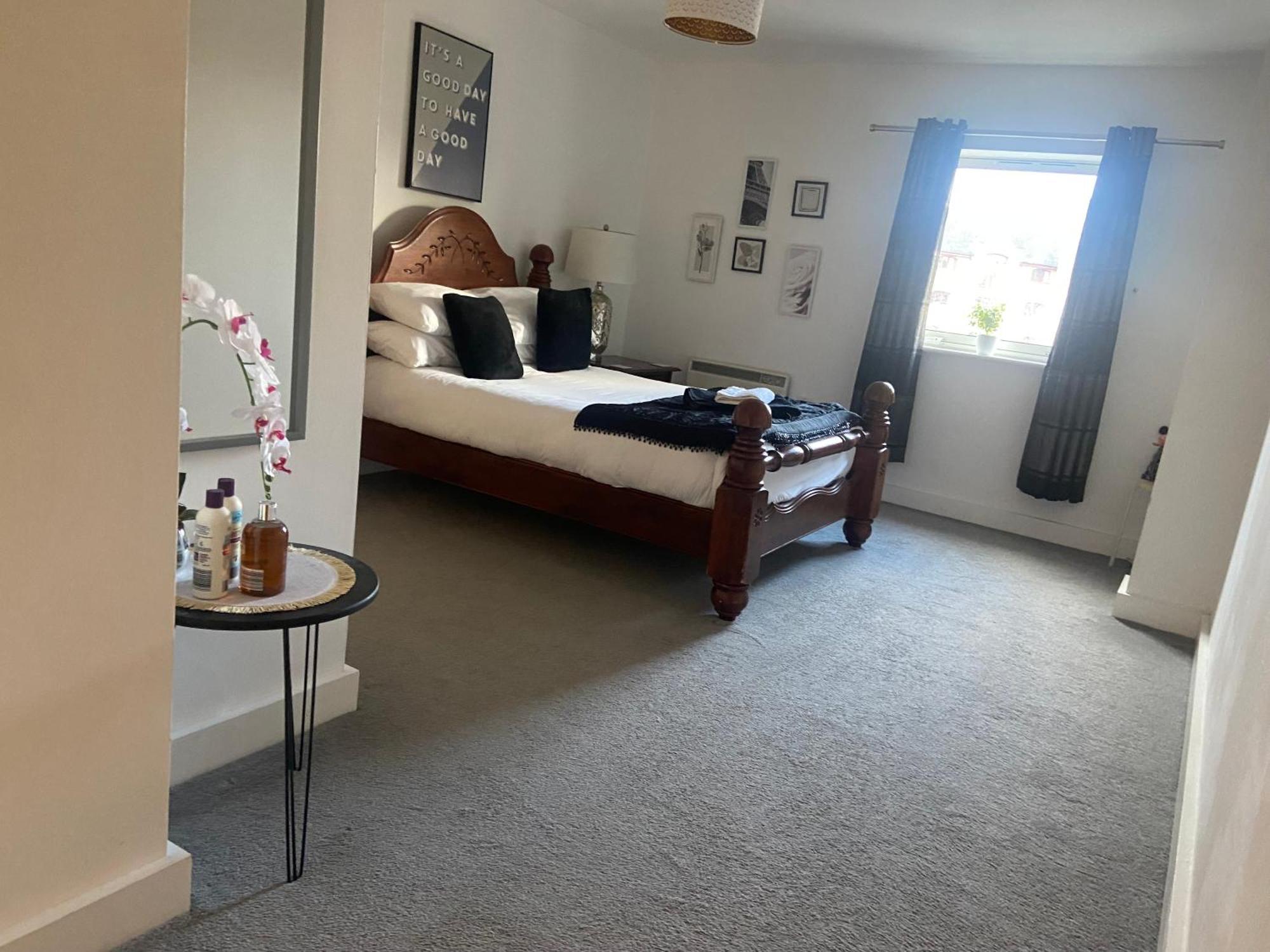2 Bedroom Near Ocean Village Marina Port Apartment Southampton Exterior foto