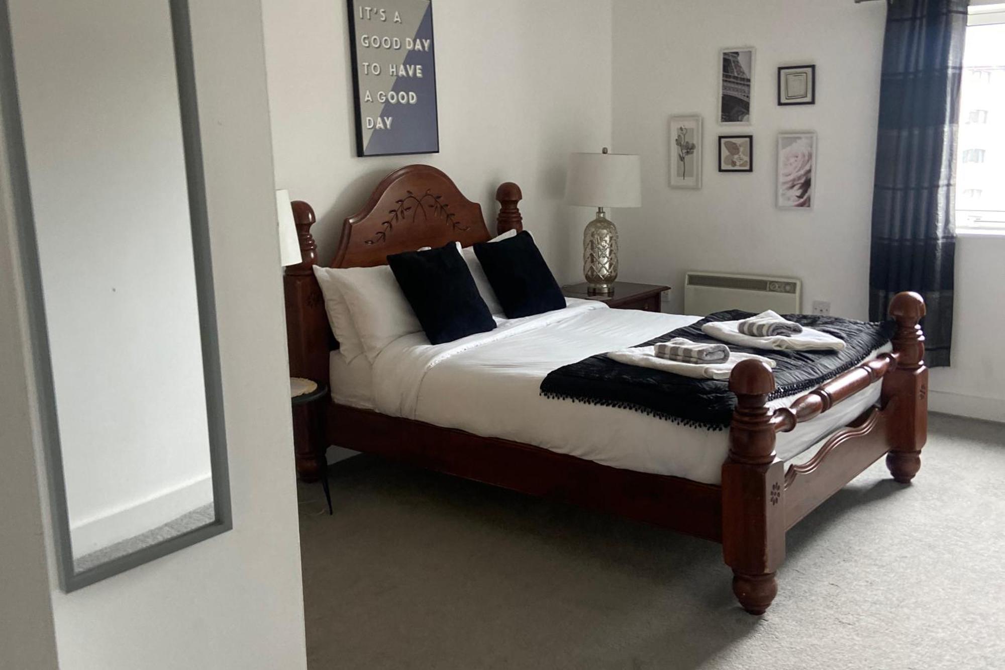 2 Bedroom Near Ocean Village Marina Port Apartment Southampton Exterior foto